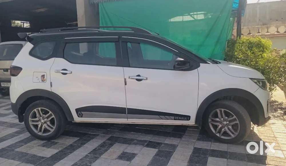 Renault Triber 2022 Petrol Well Maintained