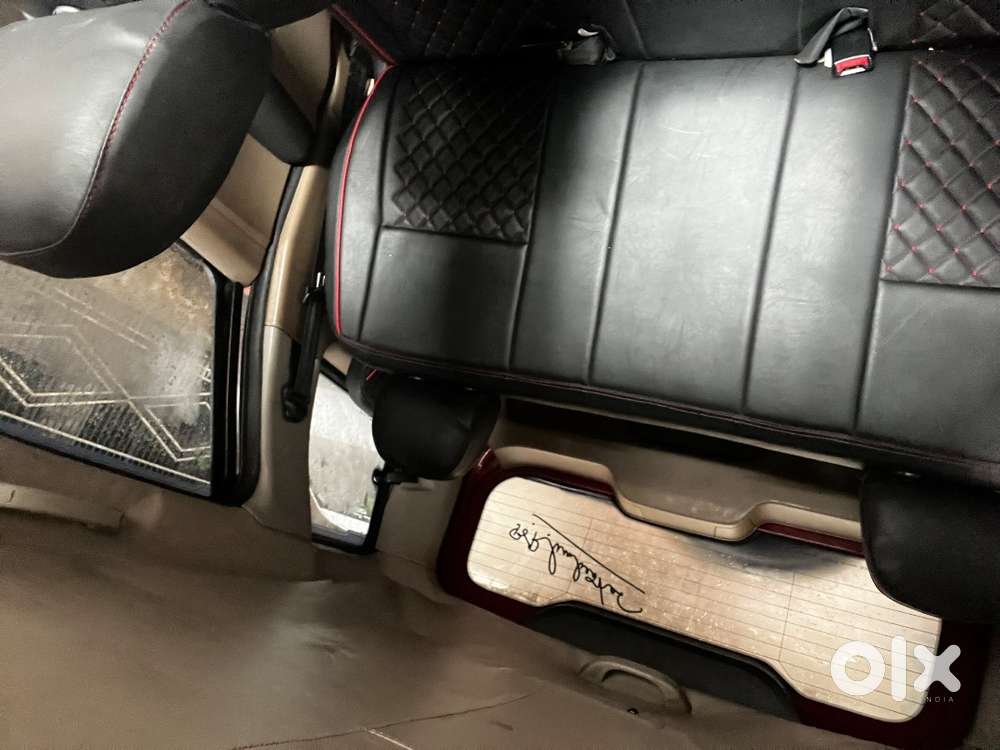 Mahindra Tuv 2017 Dual Tone