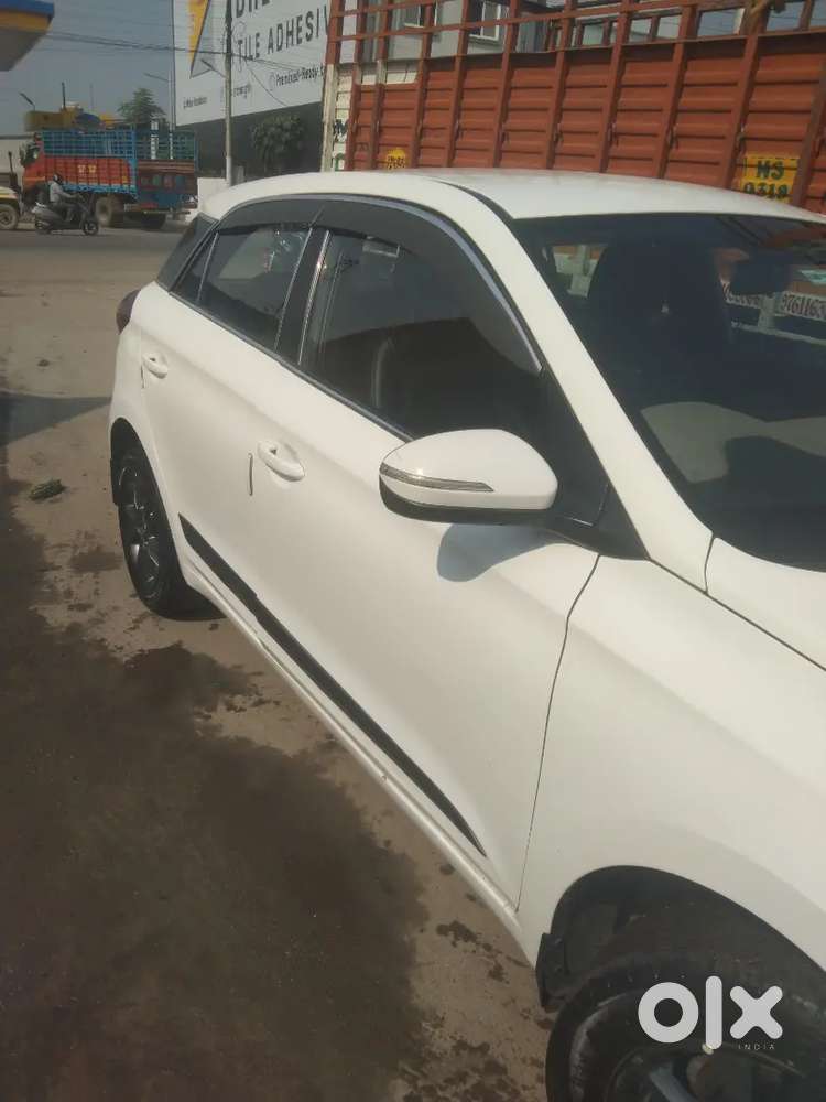 Hyundai I20 2019 Petrol 82000 Km Driven