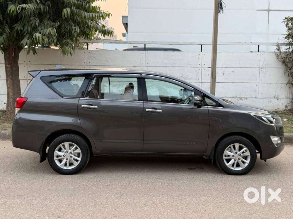 Toyota Innova Crysta 2.4 V 7 Str, 2018, Diesel