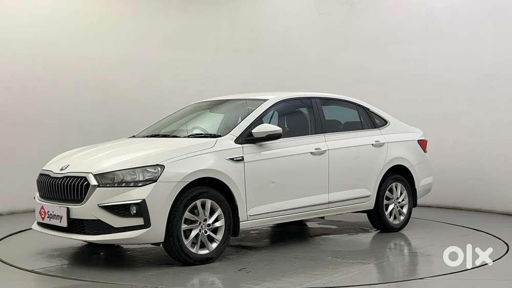 Skoda Slavia Ambition 1.0l Tsi Mt, 2023, Petrol