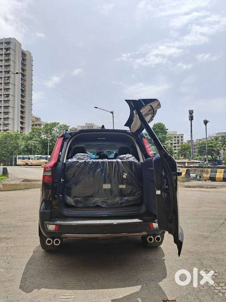 Mahindra Scorpio-n 2.0 Z8 Petrol At 7 Str, 2025, Petrol
