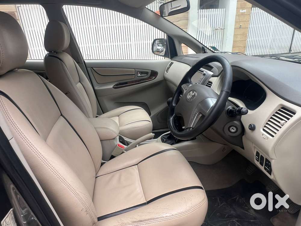 Toyota Innova 2.5 V 7 Str, 2014, Diesel