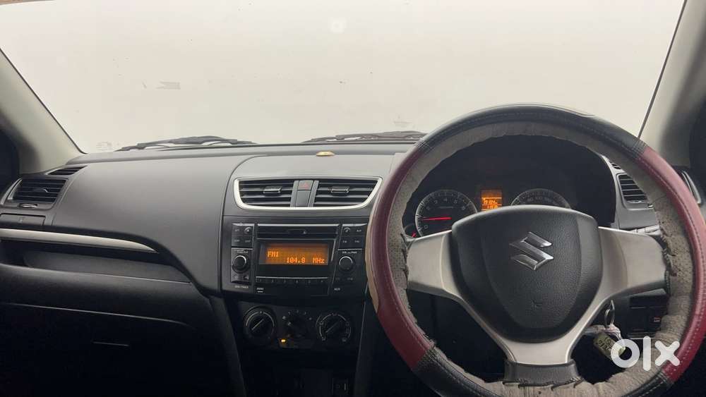 Maruti Suzuki Swift Vvt Vxi, 2015, Petrol