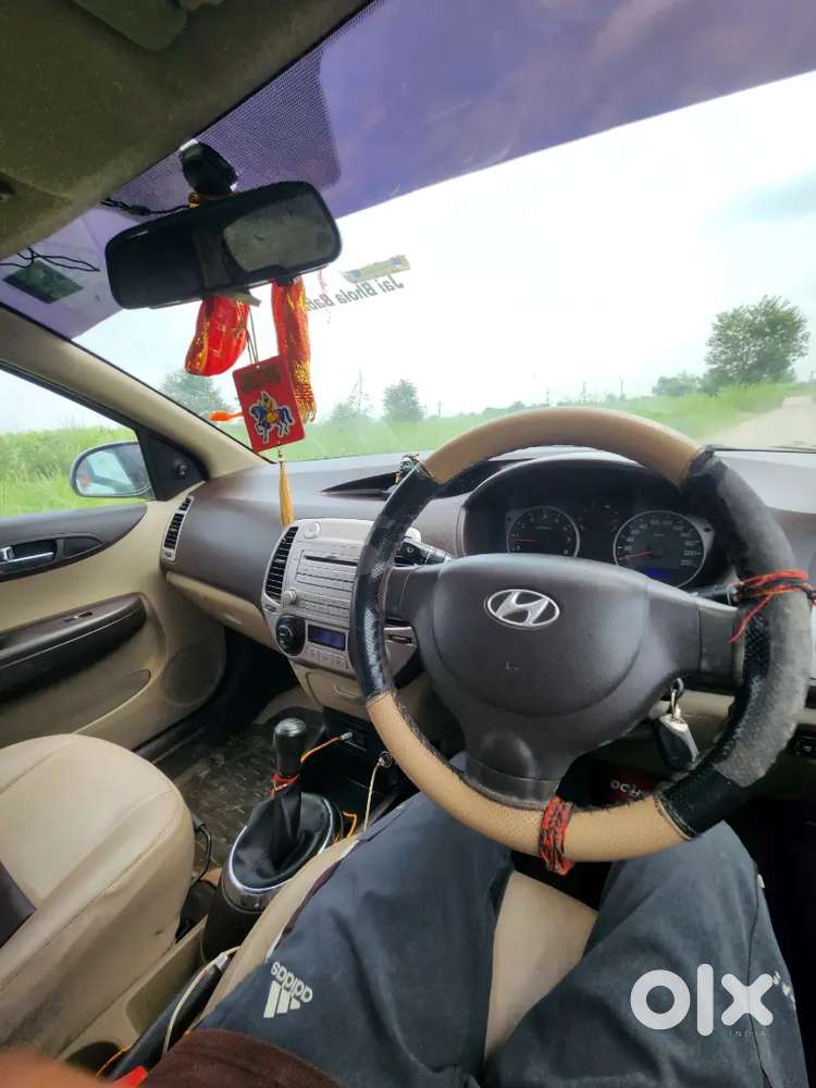Hyundai I20 2010 Sunroof Car