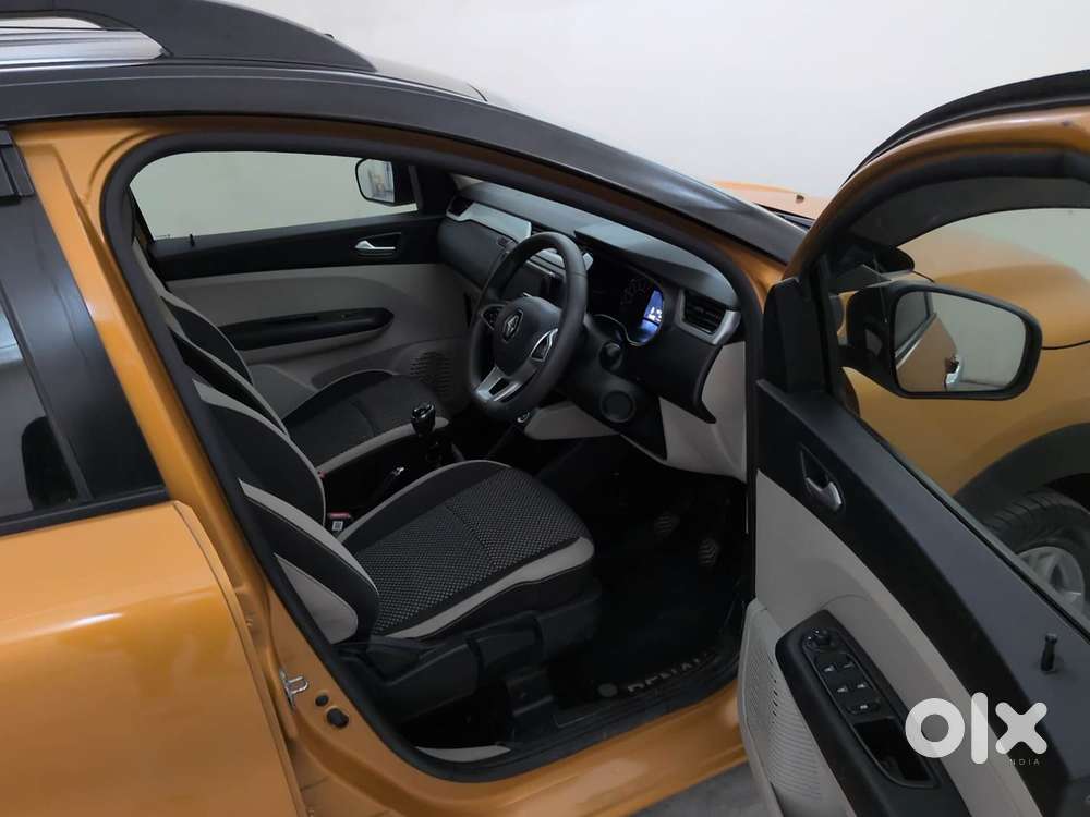 Renault Triber 1.0 Rxz Dual Tone, 2022, Petrol