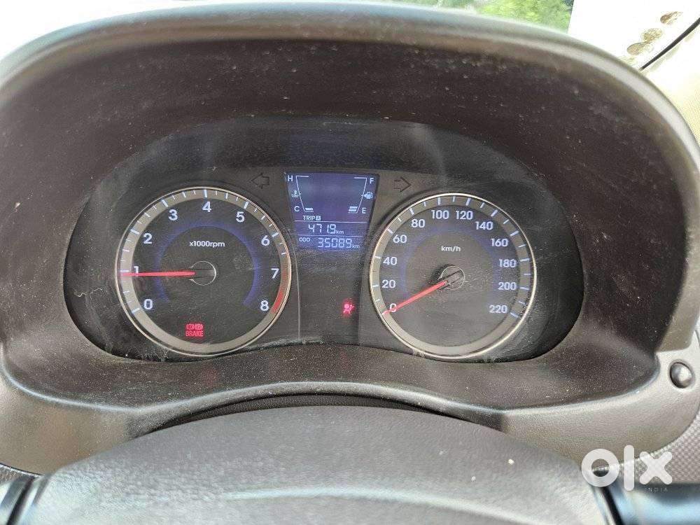 Hyundai Fluidic Verna 1.6 Vtvt Sx, 2013, Petrol