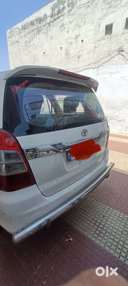 Toyota Innova 2015 Diesel Well Maintained