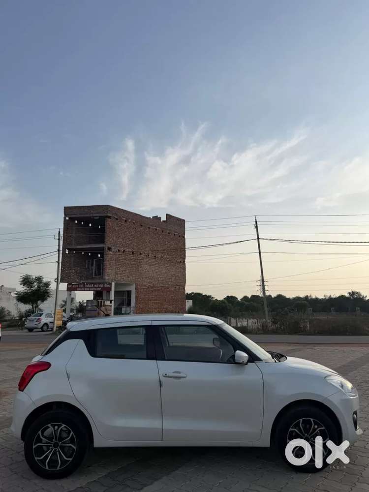 Maruti Suzuki Swift Vxi, 2021, Petrol