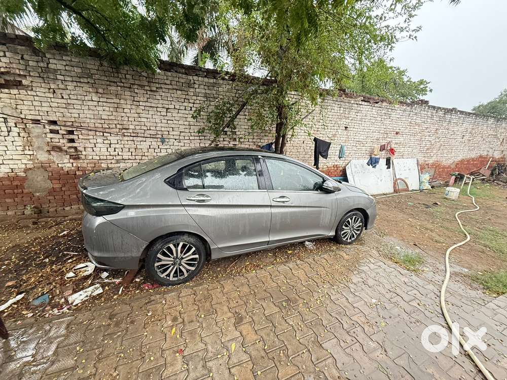 Honda City Hybrid 2016