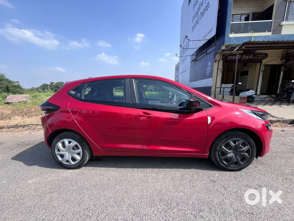 Tata Altroz Petrol Manual 2024