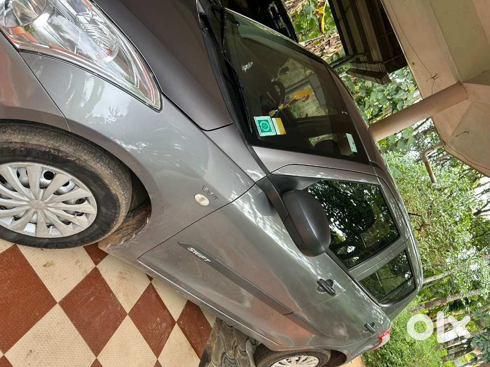 Maruti Suzuki Swift Lxi 2016