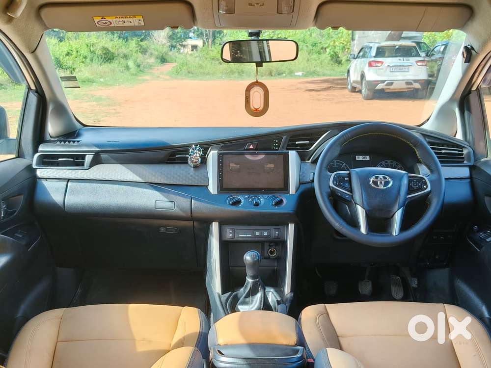 Toyota Innova Crysta 2.4 G Mt, 2022, Diesel