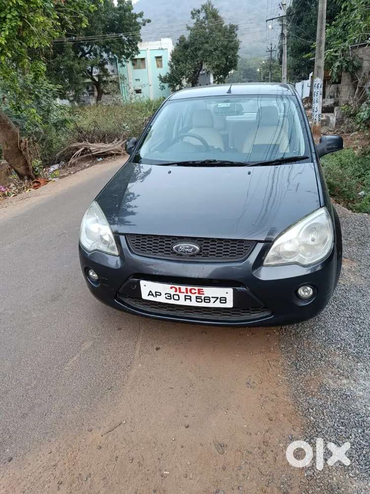 Ford Fiesta Classic 2012 Variant