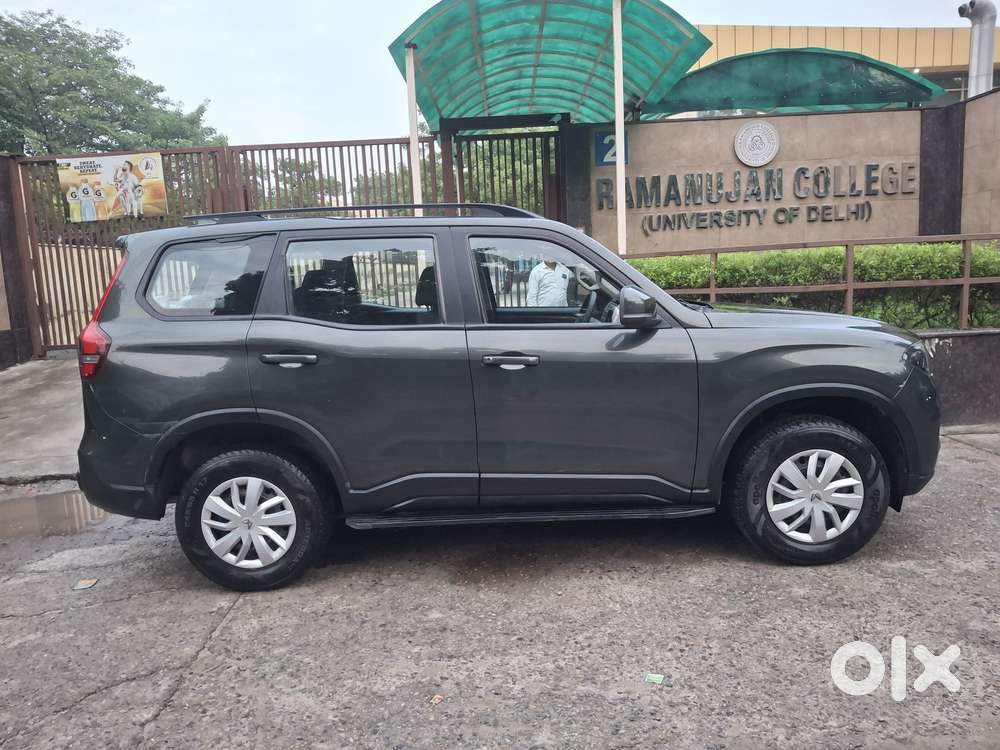 Mahindra Scorpio N Z4 Petrol Mt 7 Str, 2024, Petrol