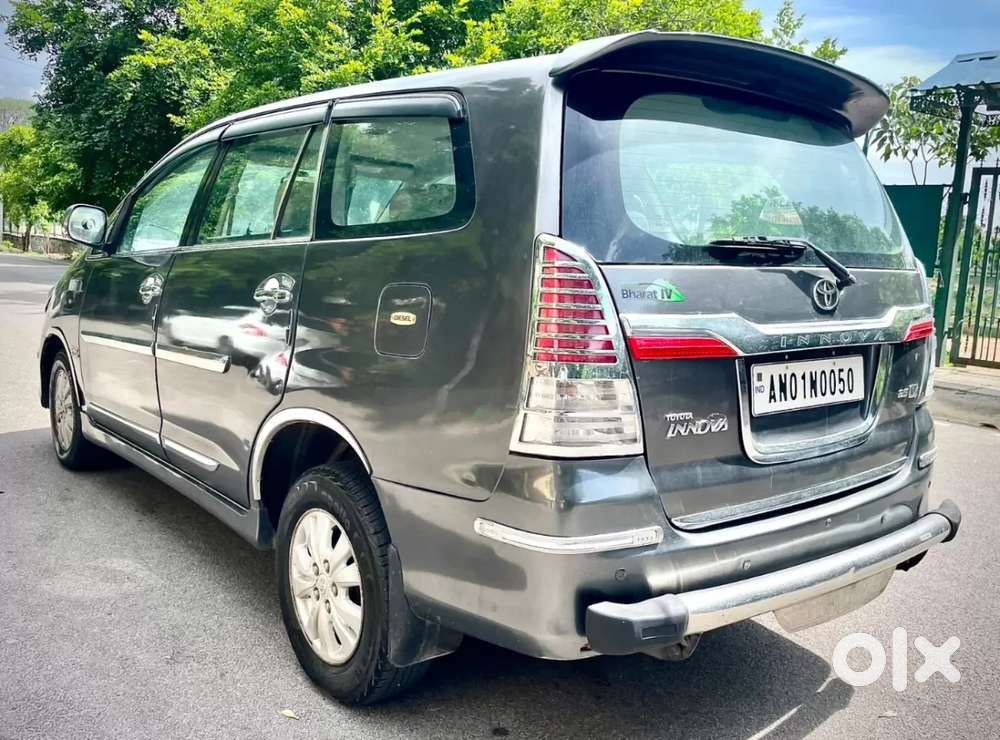Toyota Innova 2.5 Vx 7 Seater Bs Iv, 2011, Diesel
