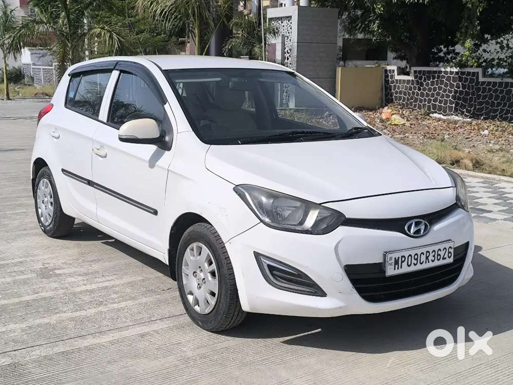 Hyundai I20 Petrol 2015 Registered 1st Owner