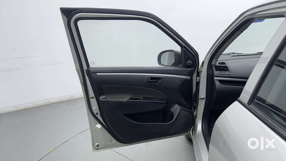 Maruti Suzuki Swift 1.2 Lxi (o), 2016, Petrol