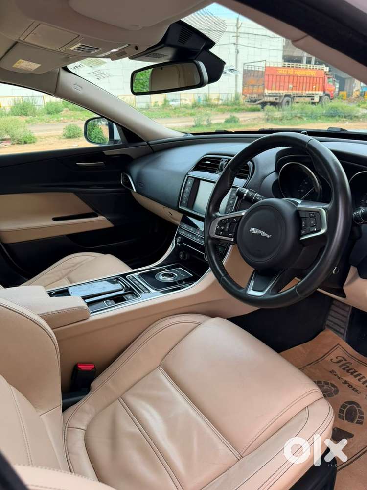 Jaguar Xe Diesel 13000 Km Driven