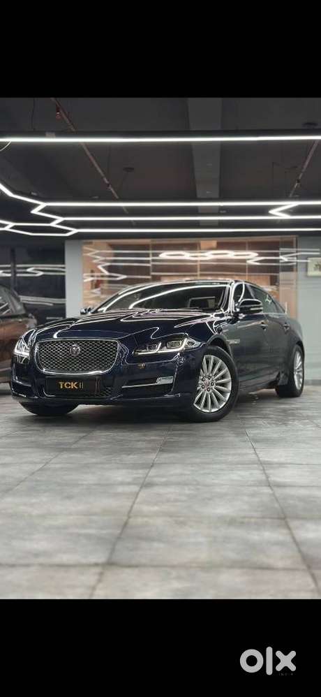 Jaguar Xj 2.0l Portfolio, 2017, Petrol