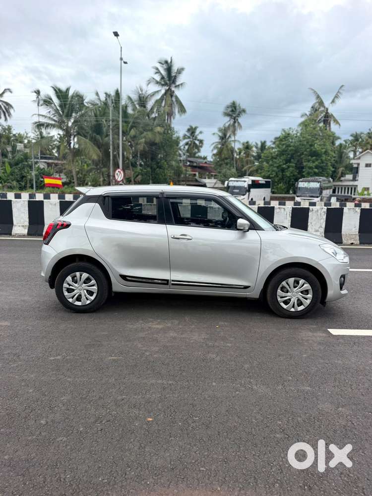 Maruti Suzuki Swift Amt Vxi, 2022, Petrol