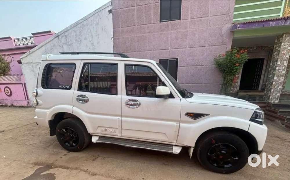 Mahindra Scorpio 2016 Diesel Well Maintained