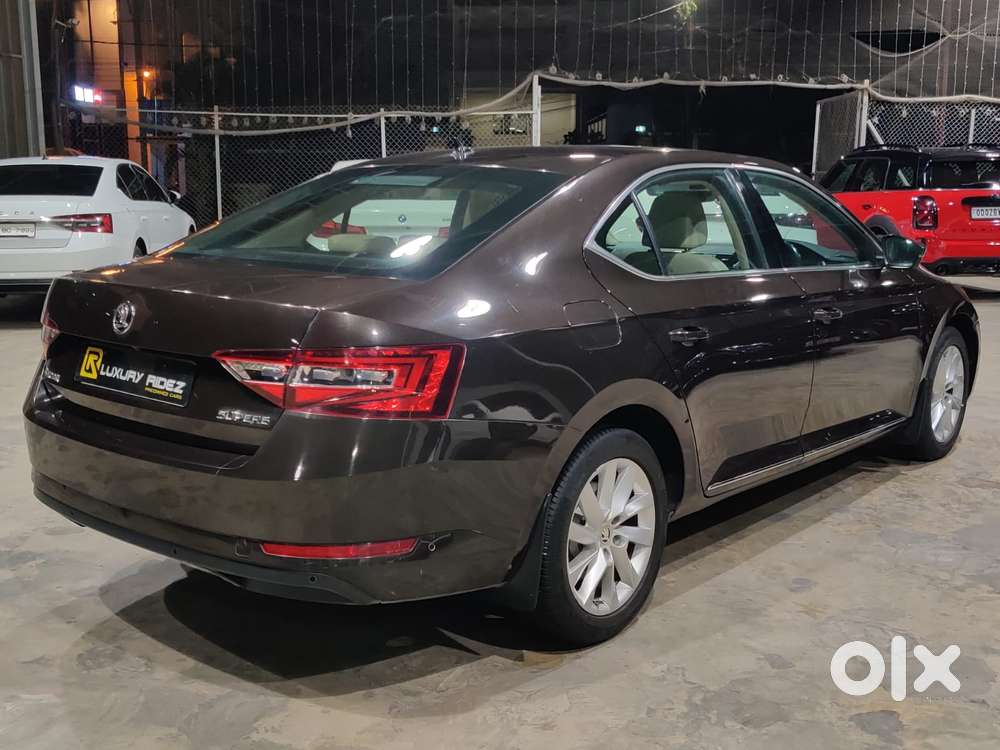 Skoda Superb L&k 2.0 Tdi At, 2018, Petrol