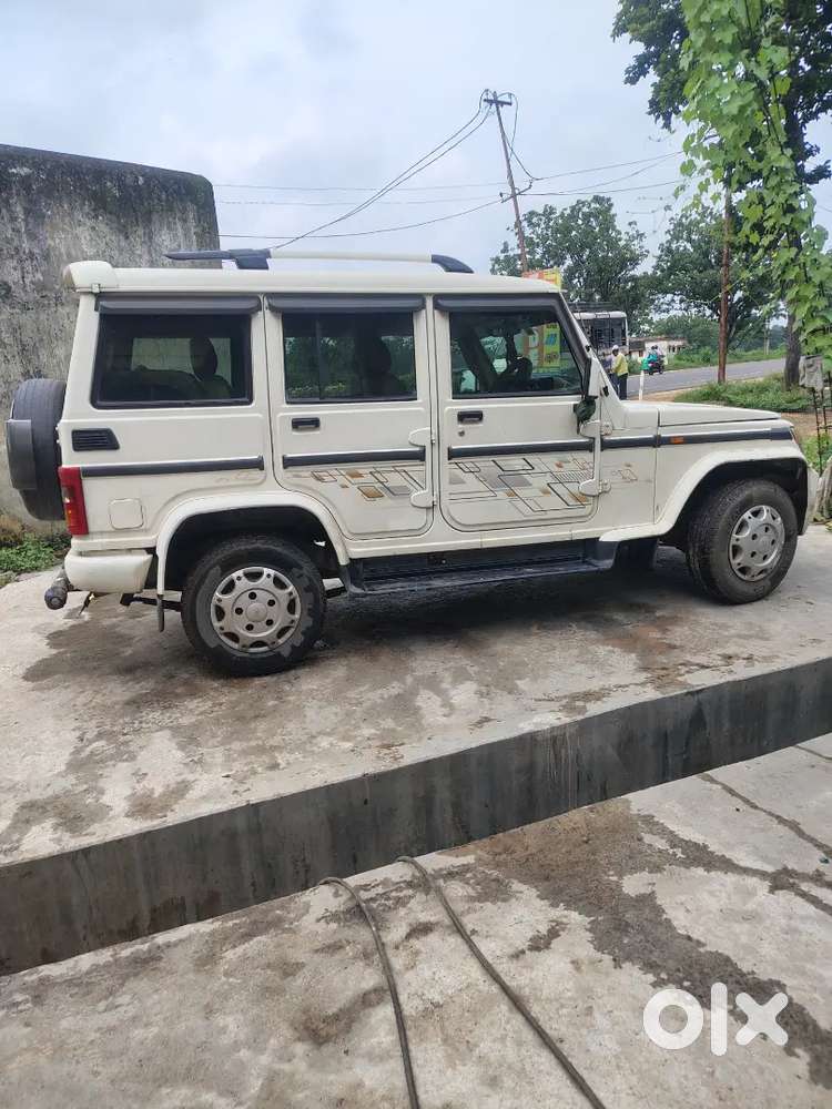 Mahindra Bolero Neo 2017