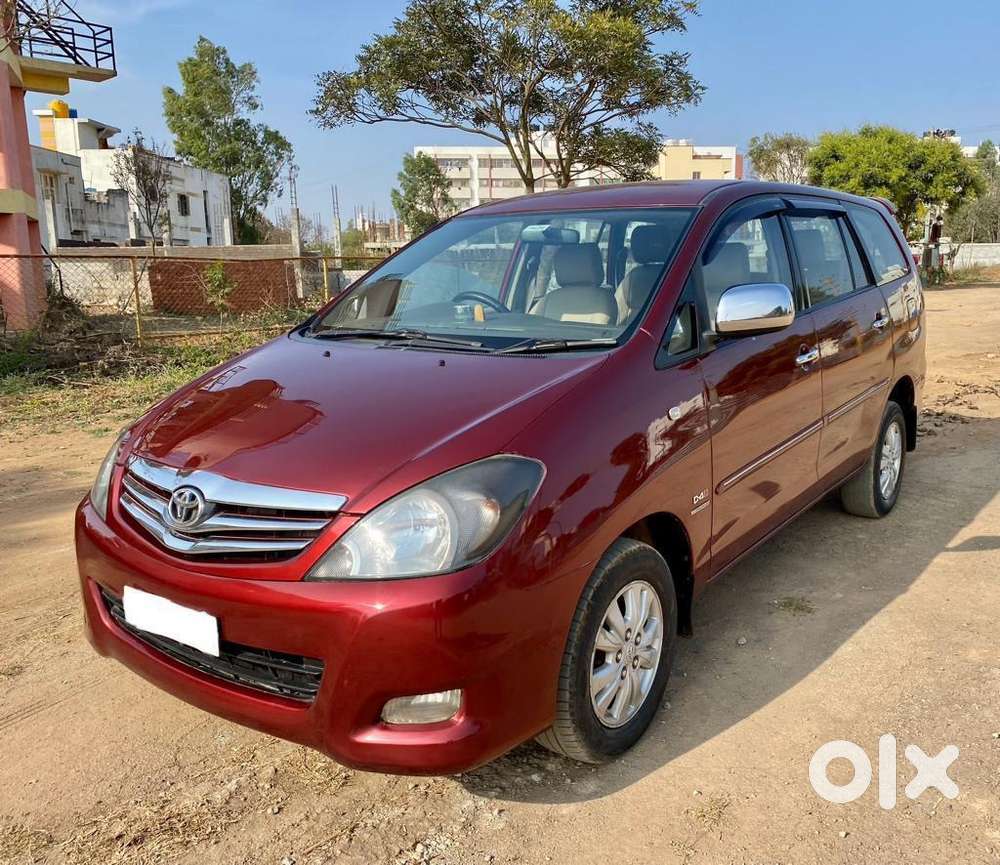 Toyota Innova Diesel 2011