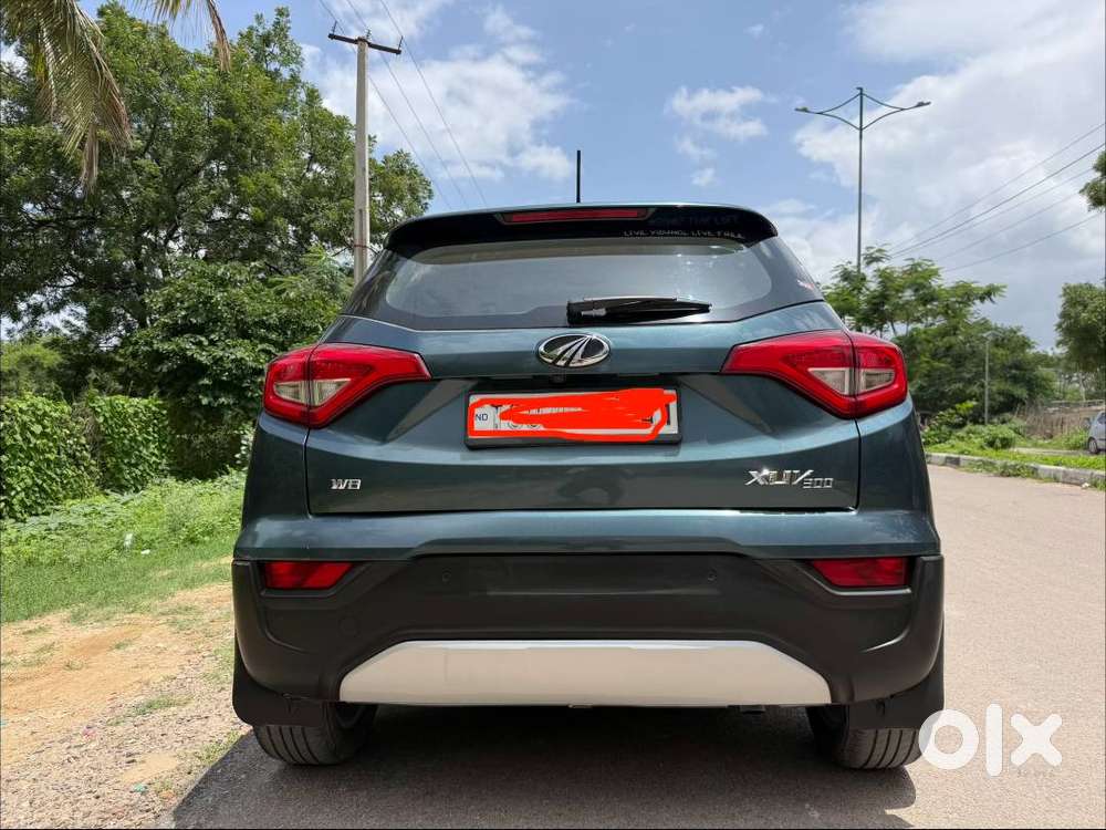 Mahindra Xuv300 W8 Diesel  Single Owner  52k Km  Sunroof  Excellen