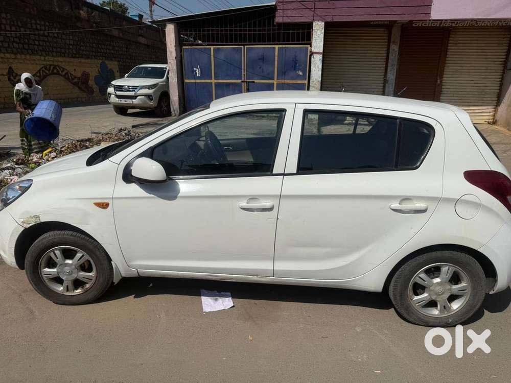 Hyundai I20 2010 Petrol Well Maintained With Vip Number 8888 For 2l