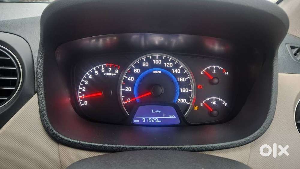 Hyundai Grand I10 2013-2016 Sportz, 2016, Petrol