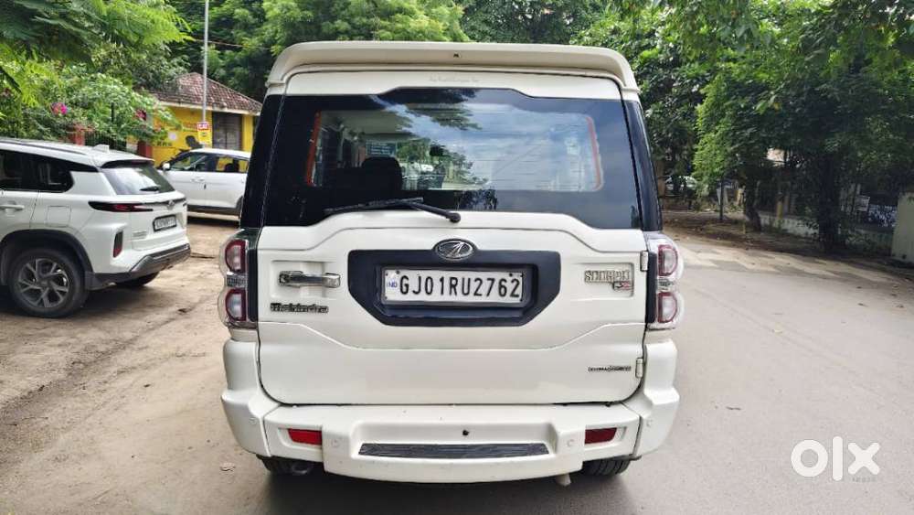 Mahindra Scorpio S10, 2016, Diesel