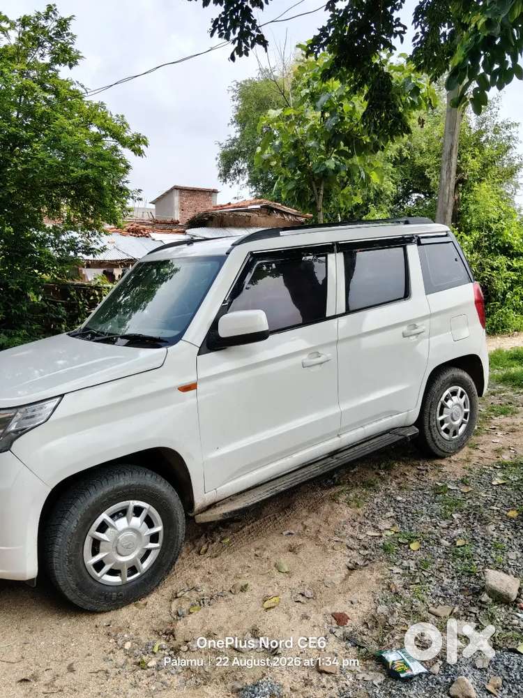 Mahindra Tuv 300 Plus 2017
