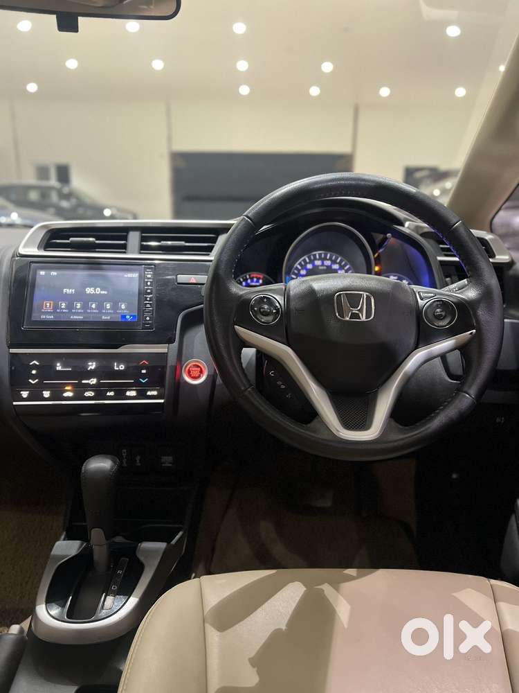 Honda Jazz 1.2 Zx Cvt I-vtec, 2021, Petrol