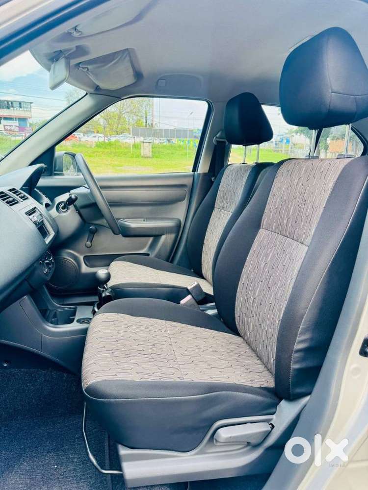 Maruti Suzuki Dzire 1.2 Lxi, 2011, Petrol