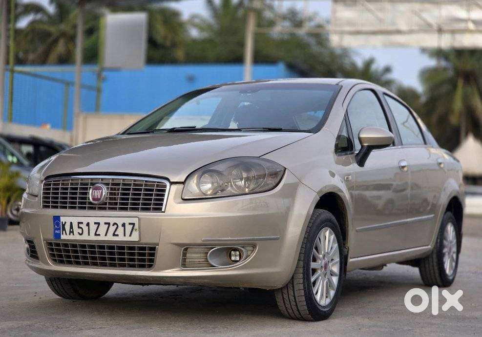 Fiat Linea Emotion Pk 1.4, 2010, Petrol