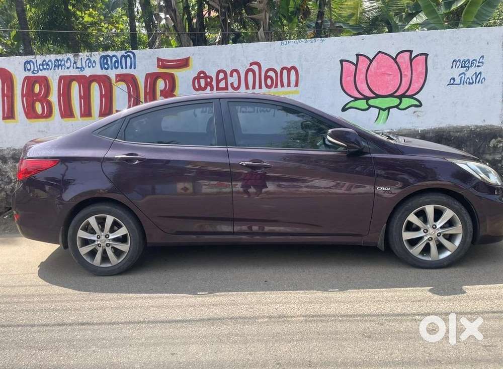 Hyundai Fluidic Verna 2011