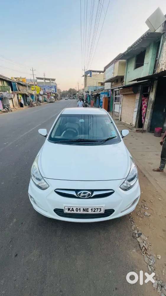 Hyundai Verna 2012 Petrol 52000 Km Driven
