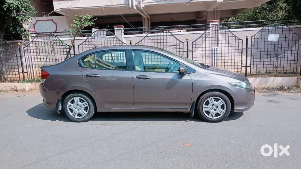 Honda City Zx 2011 Petrol Well Maintained