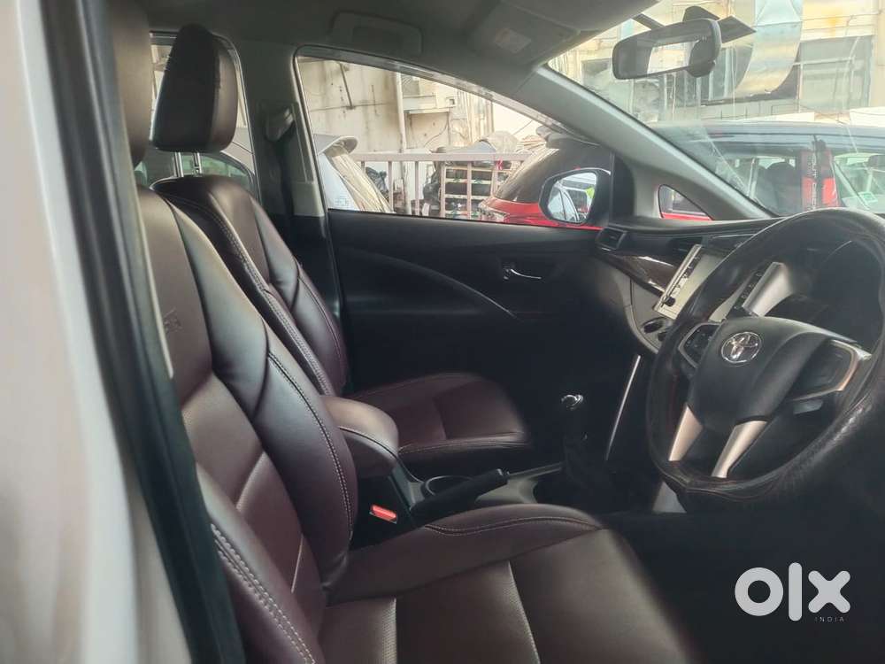 Toyota Innova Crysta, 2025, Diesel