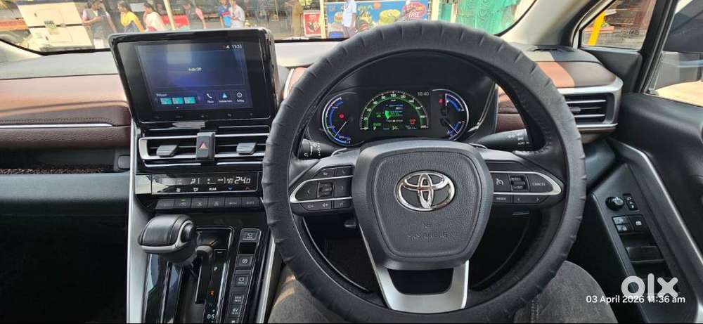 Toyota Innova Hycross 2024 Petrol 58500 Km Driven. ₹ 35,00,000