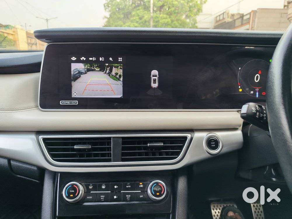 Mahindra Xuv700 2.2 Ax 7 Diesel At Str Awd, 2022, Diesel