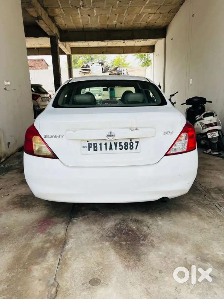 Nissan Sunny Diesel 2012 Year