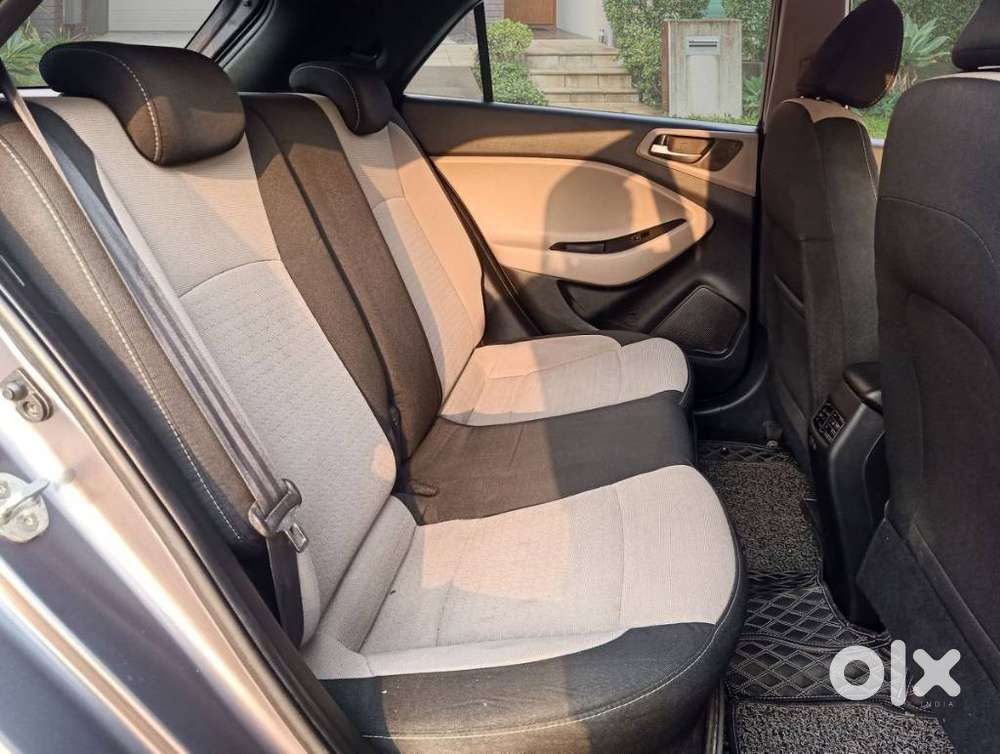 Hyundai I20 Petrol Asta Option, 2017, Petrol