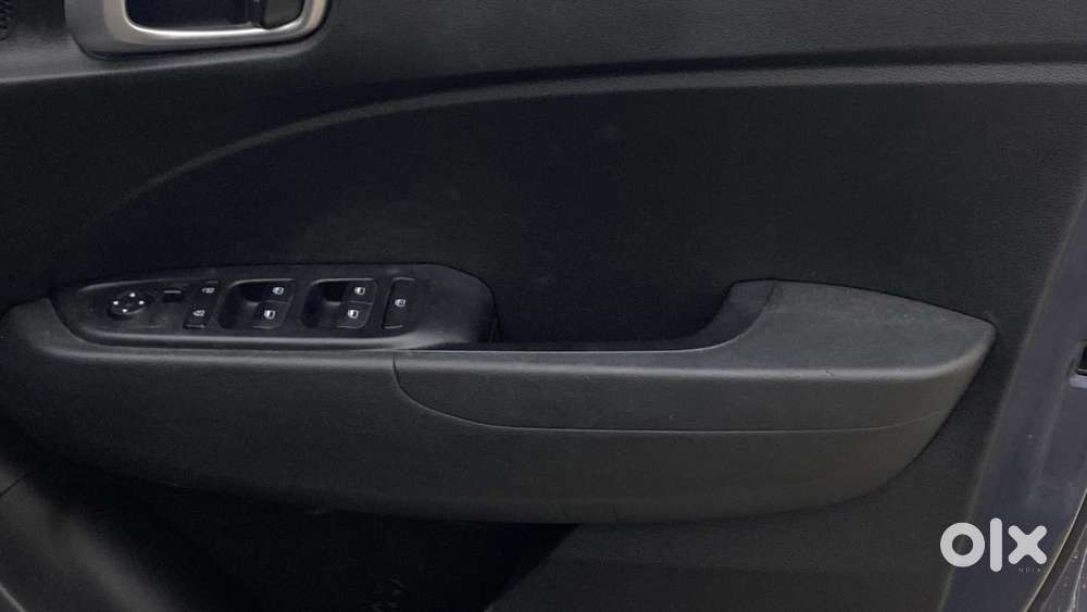 Hyundai Venue S 1.2 Petrol, 2020, Petrol
