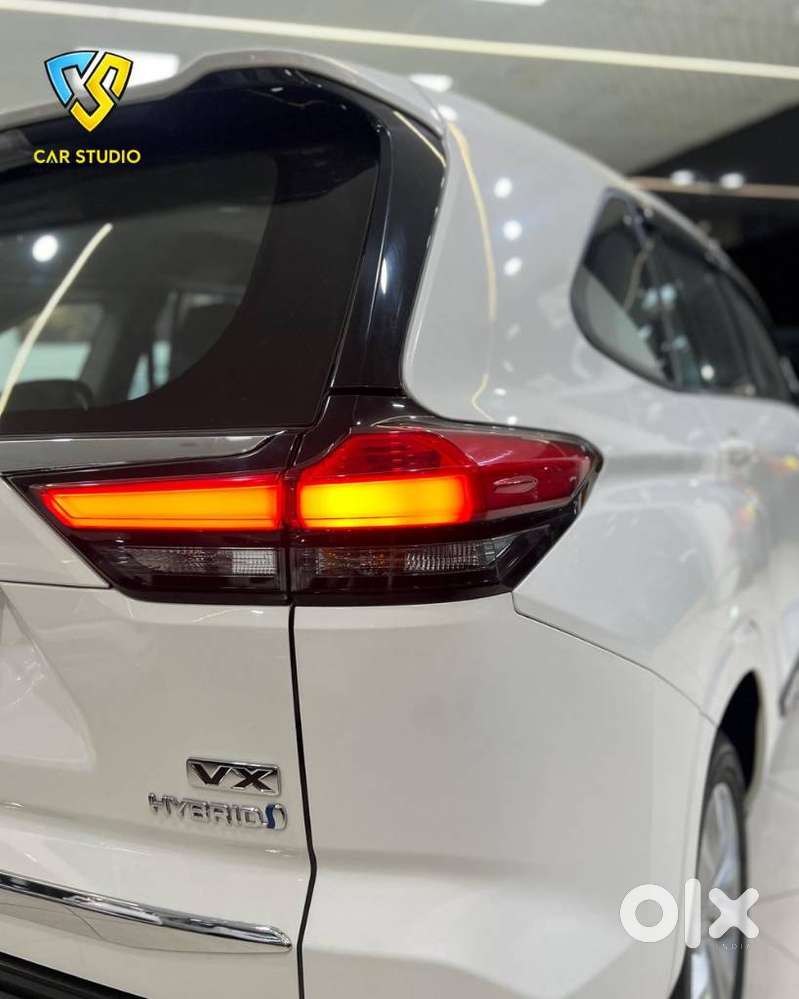 Toyota Innova Hycross 2.0 Vx Hybrid 7 Str, 2023