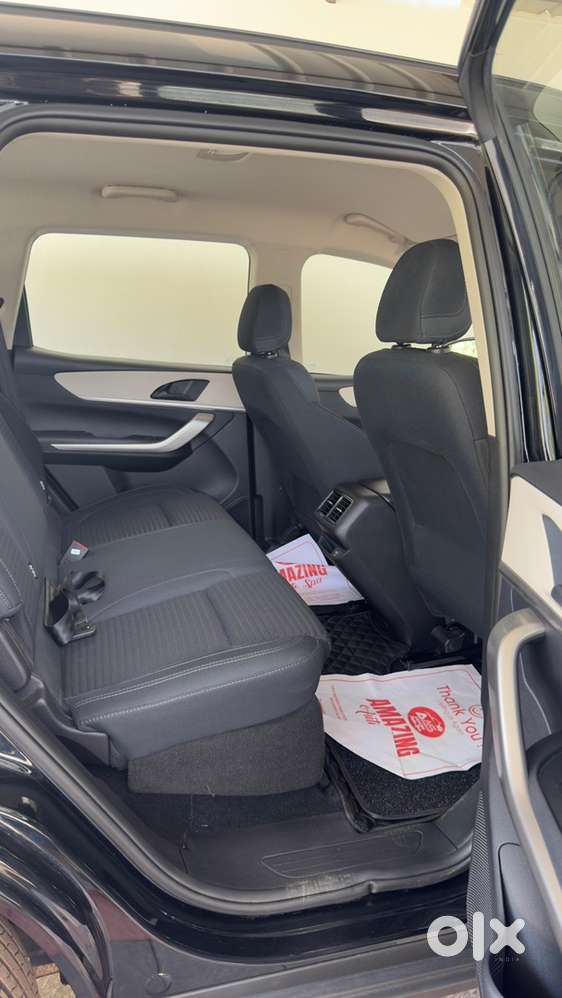 Mahindra Xuv 700 Manual Petrol 2025
