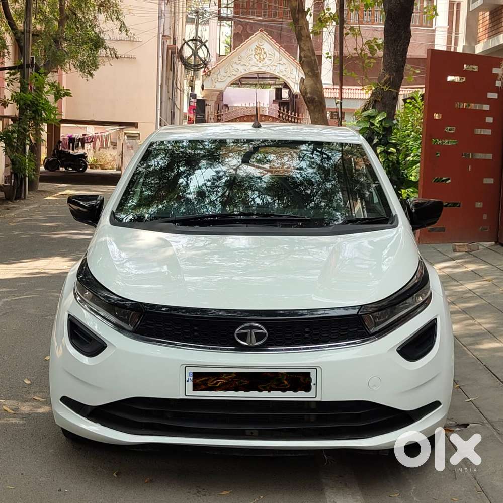 Tata Altroz 1.2 Xm, 2024, Petrol