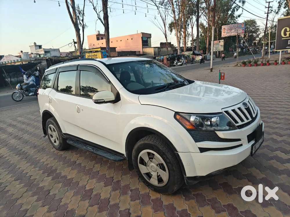 Mahindra Xuv500 2015 Diesel 65000 Km Driven